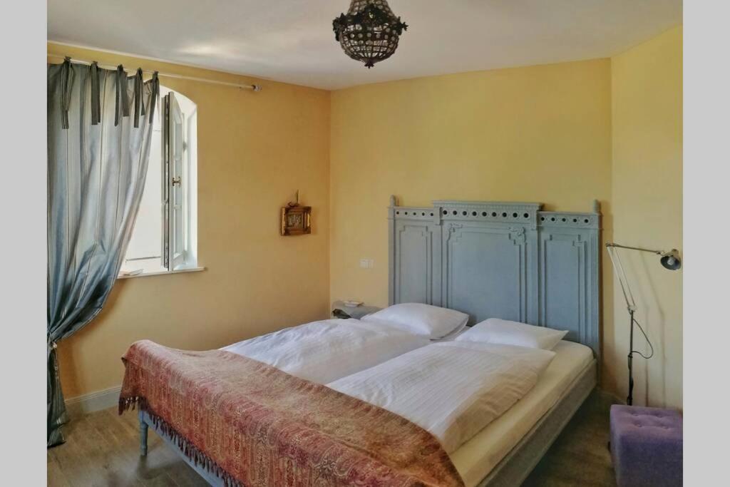 Ferienwohnung In Seenaher Kuenstlervilla In Gstadt Гштадт-ам-Кимзее Экстерьер фото